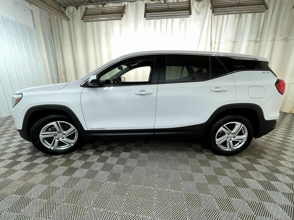 Certified 2018 GMC Terrain SLE image 11