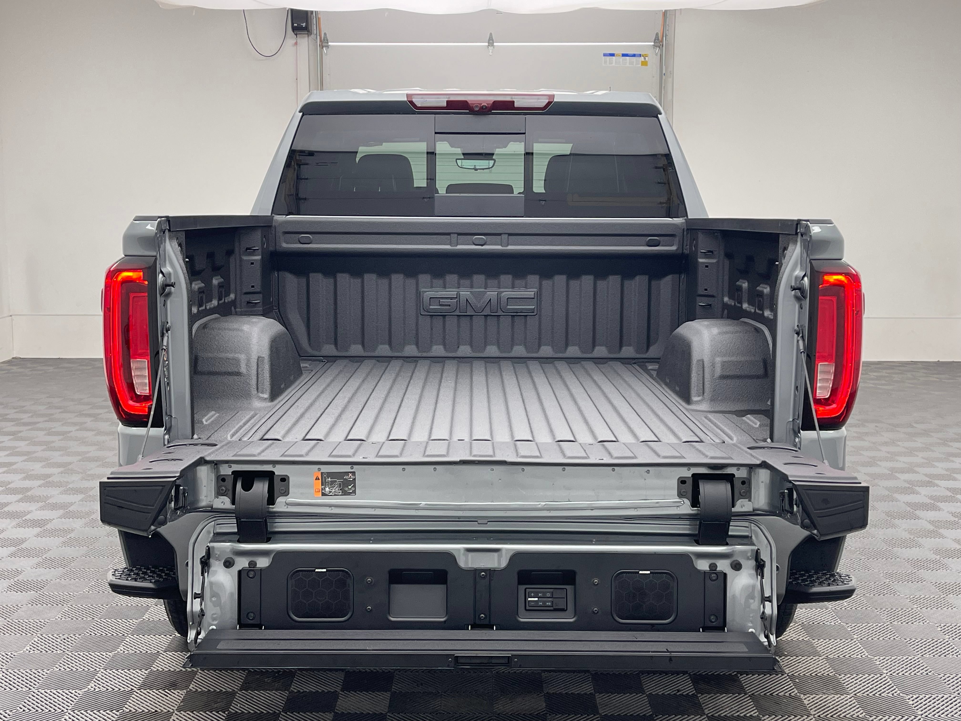 New 2026 GMC Sierra 1500 Denali Ultimate AWD/4WD image 13