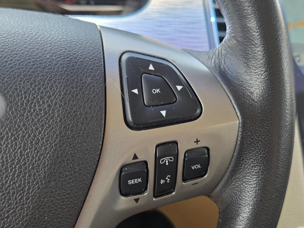 Used 2017 Ford Taurus SEL w/ Equipment Group 201A FWD image 15