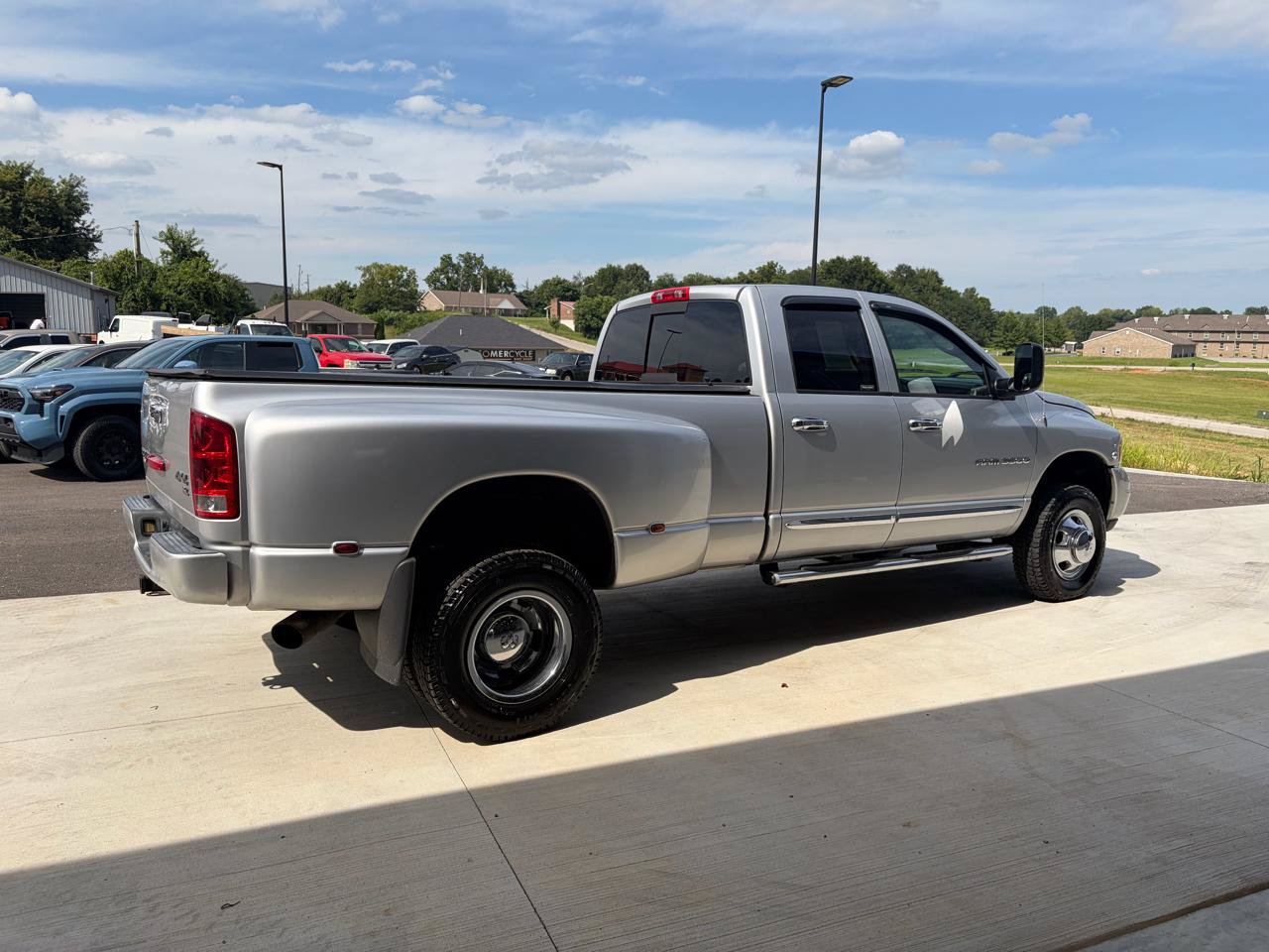 Used 2004 Dodge Ram 3500 Truck SLT w/ Sport Appearance Group AWD/4WD image 5