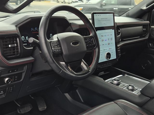 Used 2022 Ford Expedition Limited AWD/4WD image 32