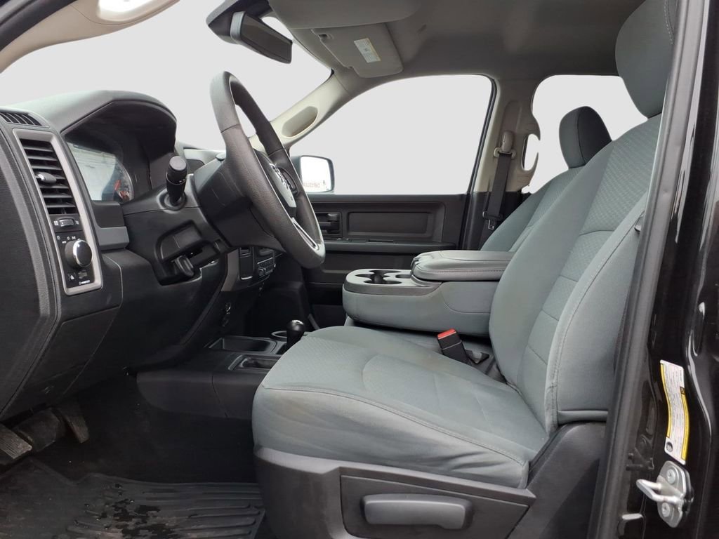 Used 2018 RAM 2500 Tradesman w/ Chrome Appearance Group image 19