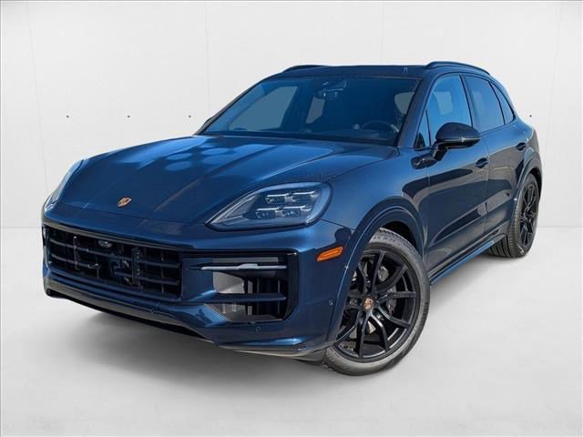 New 2025 Porsche Cayenne GTS image 1
