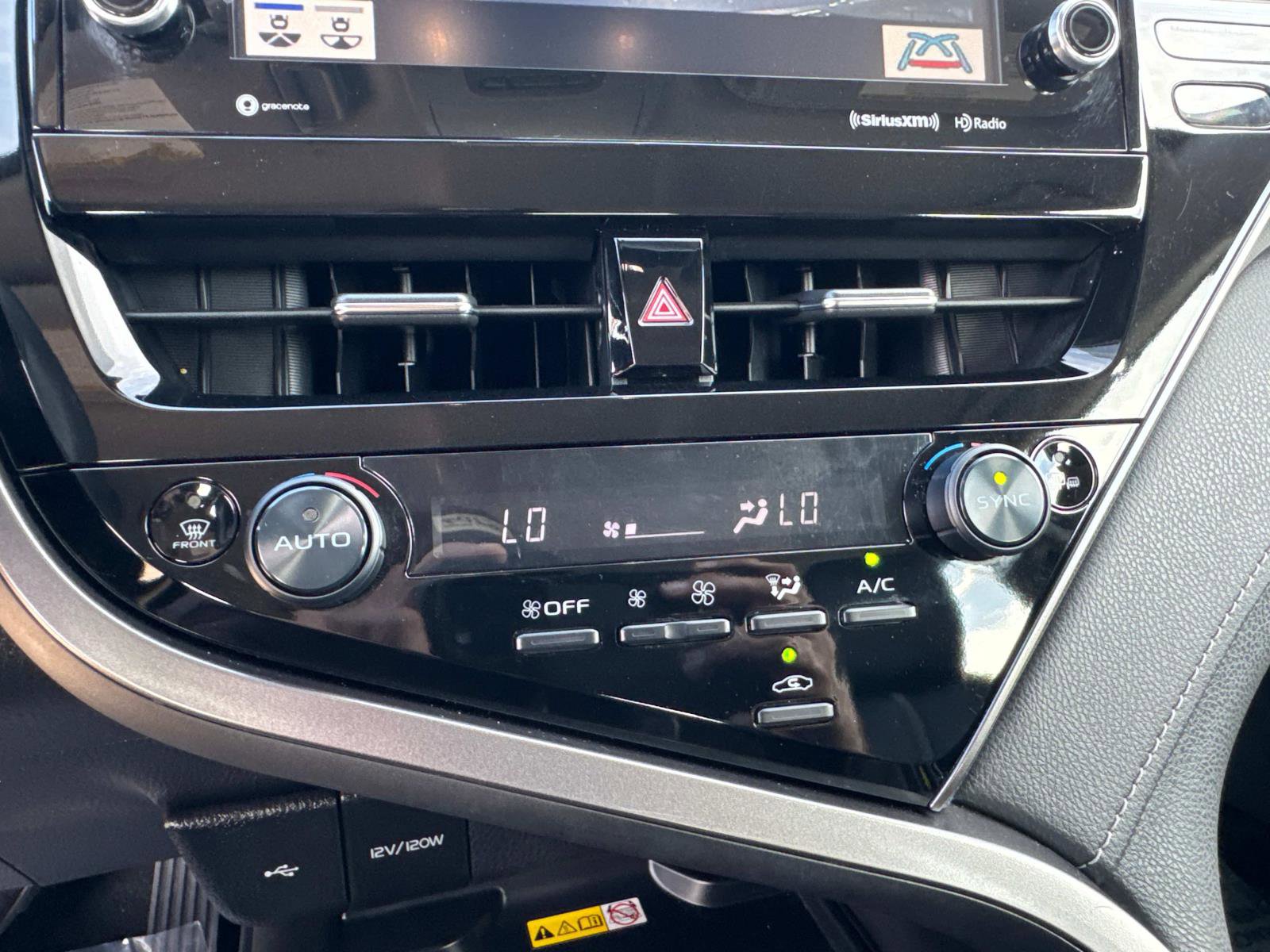 Used 2023 Toyota Camry XSE image 23