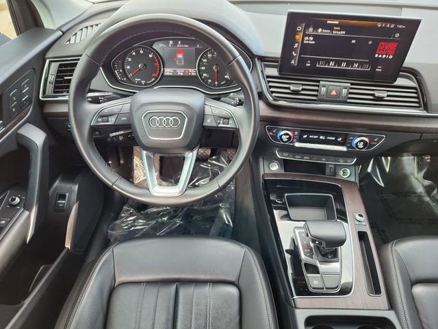 Used 2023 Audi Q5 2.0T Premium w/ Convenience Package image 25