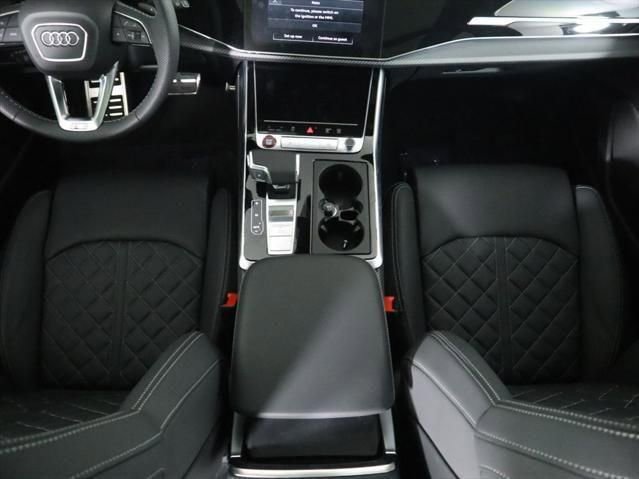 New 2025 Audi SQ7 Premium Plus image 16