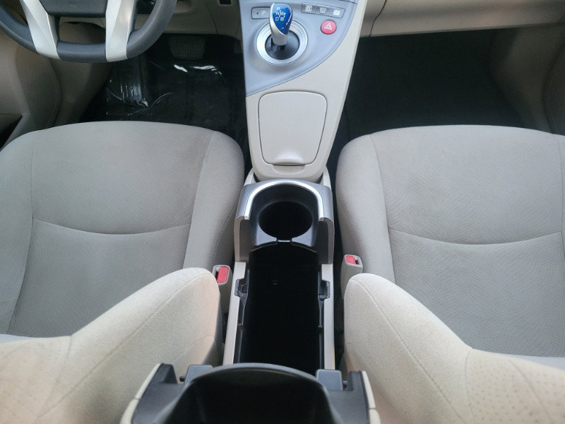 Used 2015 Toyota Prius Two image 25