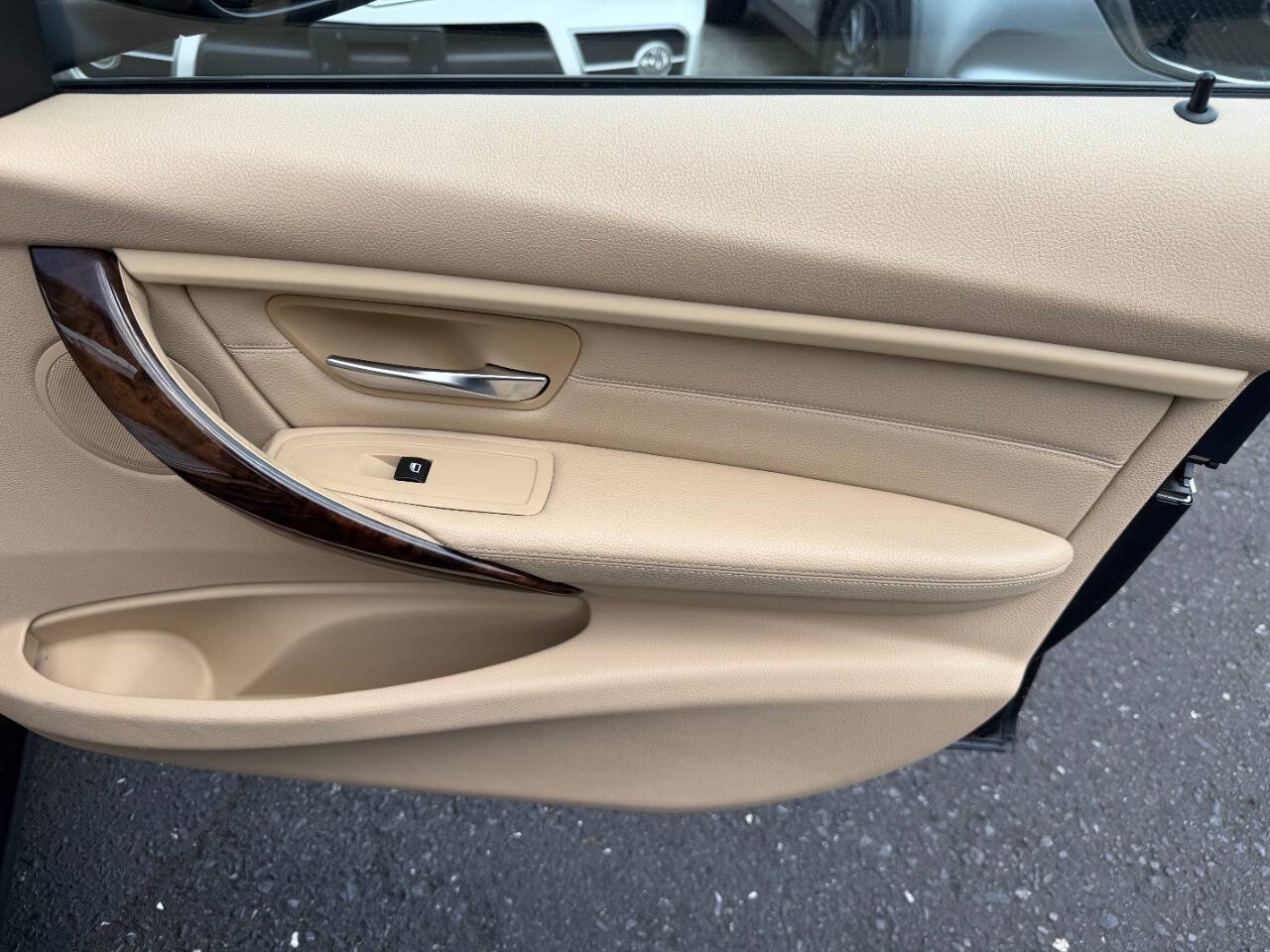 Used 2014 BMW 328d xDrive Sedan w/ Driver Assistance Package AWD/4WD image 50
