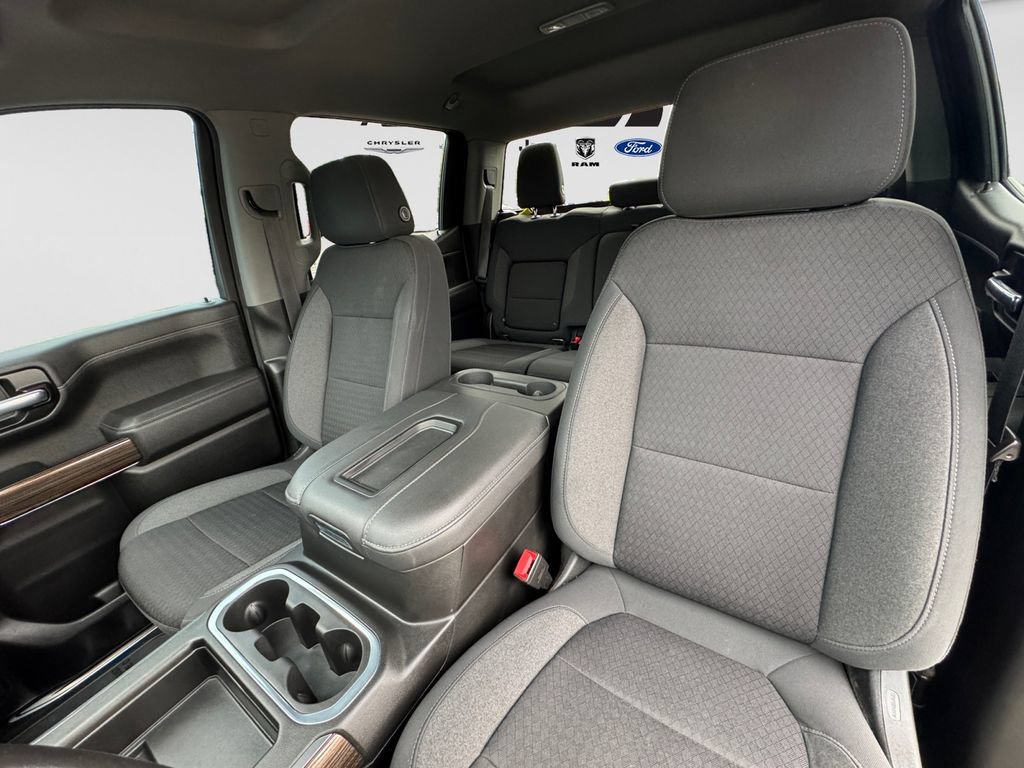 Used 2021 Chevrolet Silverado 1500 LT Trail Boss w/ Bed Protection Package AWD/4WD image 19