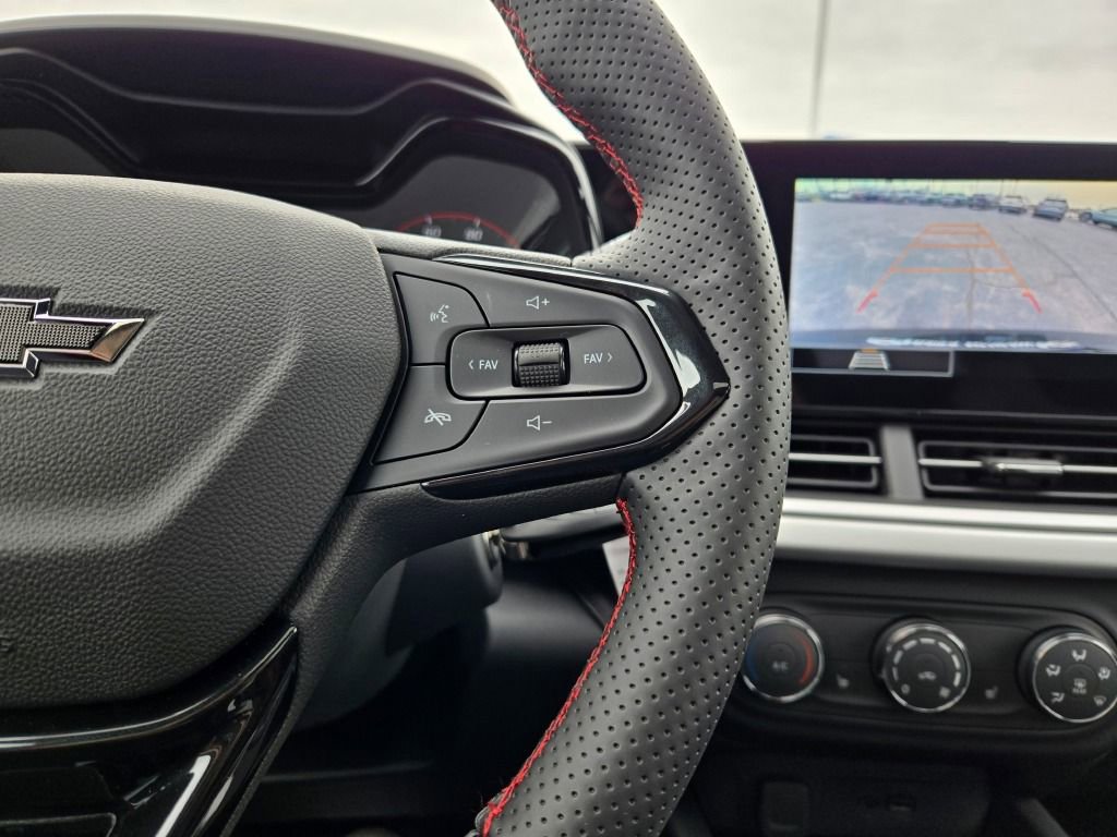 New 2026 Chevrolet Trax RS w/ Sunroof Package image 27