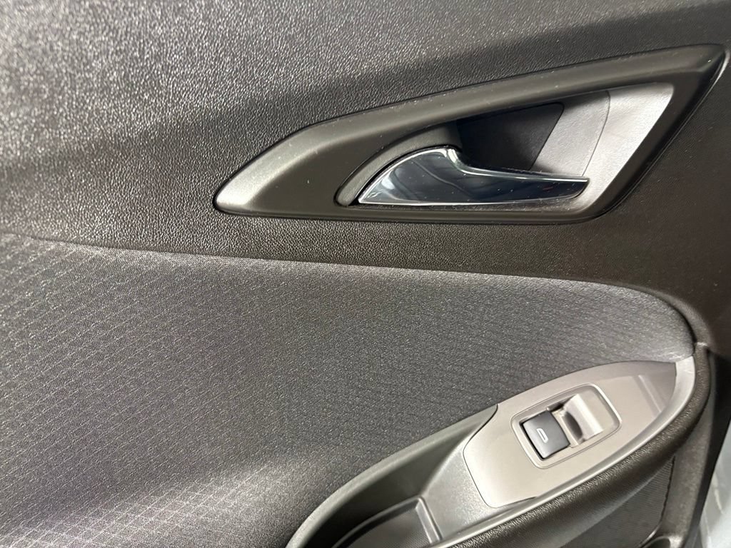 Used 2024 Chevrolet Malibu RS FWD image 40