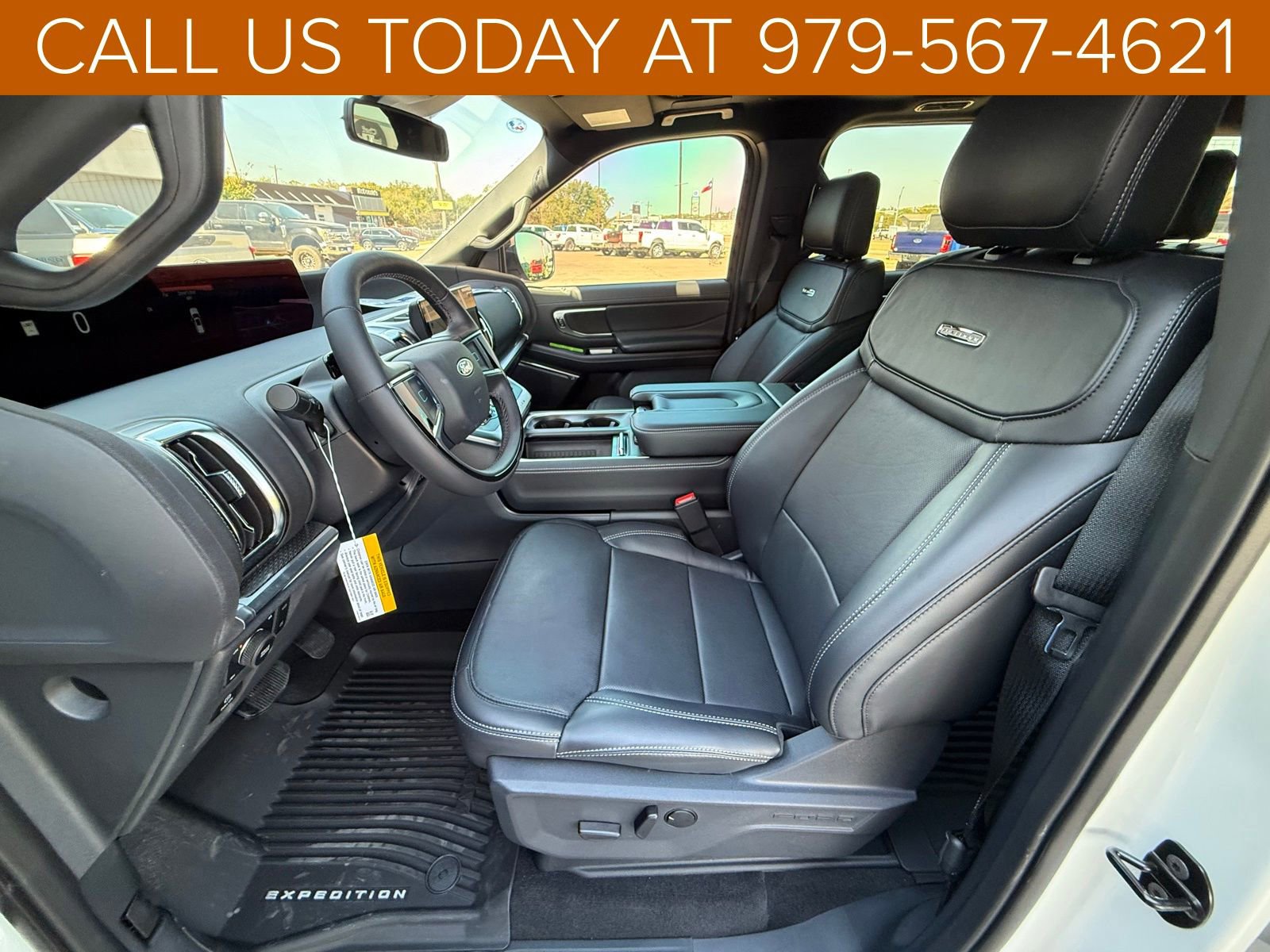 New 2025 Ford Expedition Platinum image 13