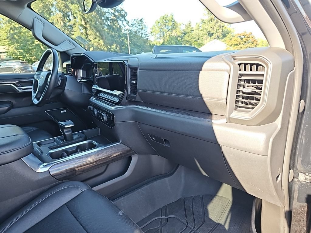 Used 2023 Chevrolet Silverado 1500 LTZ w/ LTZ Premium Package AWD/4WD image 49