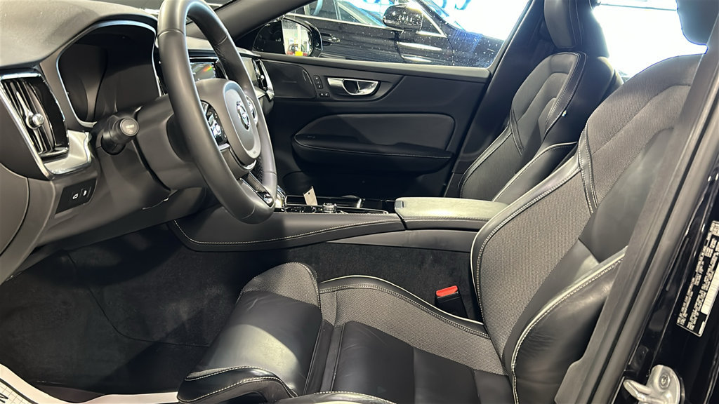 Certified 2024 Volvo S60 T8 Plus w/ Climate Package AWD/4WD image 10
