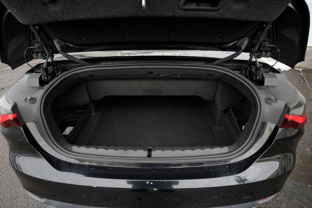 Used 2021 BMW 430i Convertible w/ Premium Package image 16