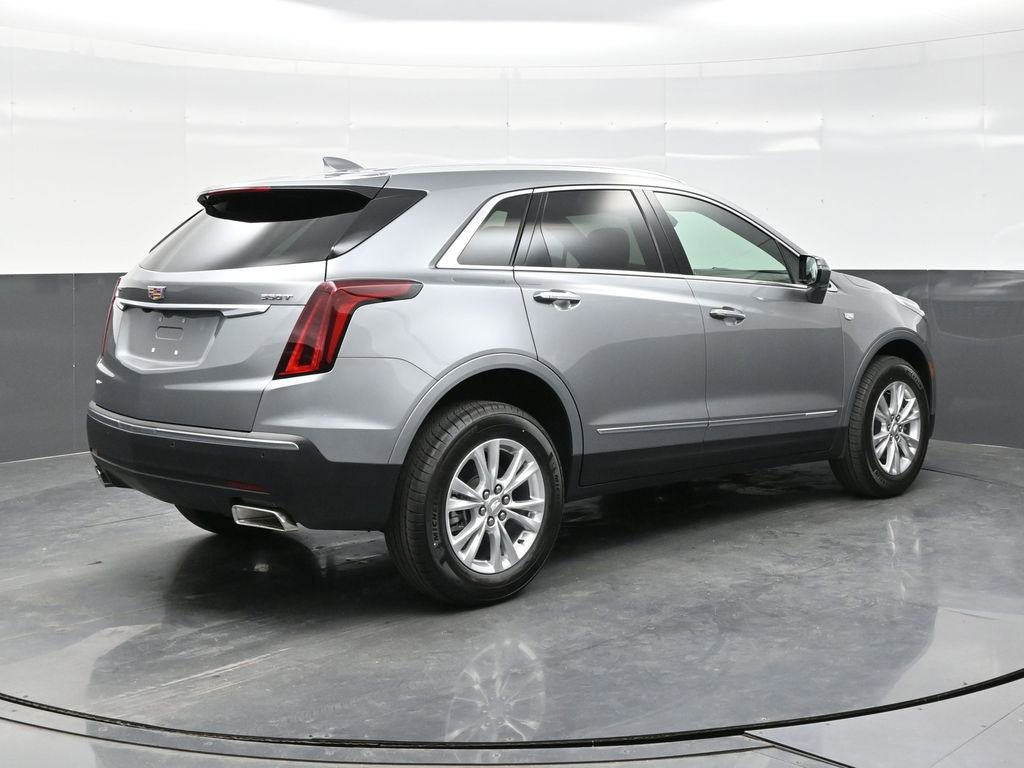 New 2026 Cadillac XT5 Luxury w/ LPO, Floor Liner Package AWD/4WD image 7