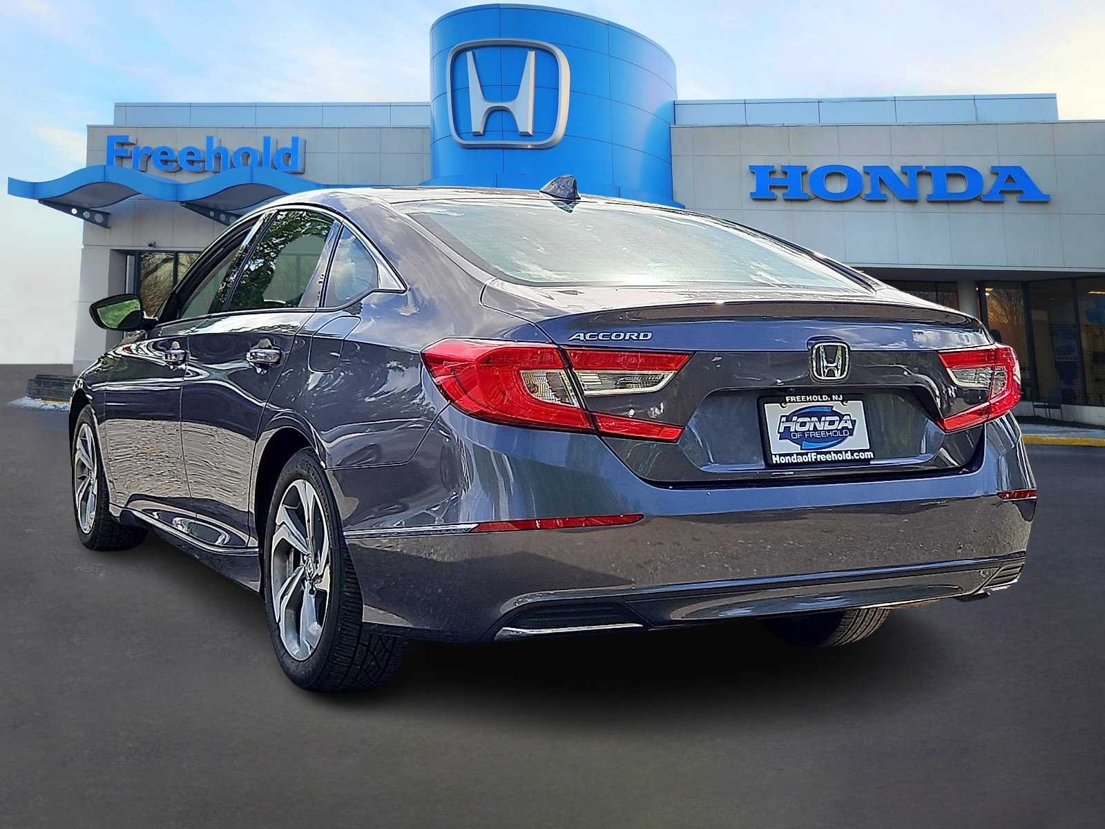 Used 2019 Honda Accord EX image 5