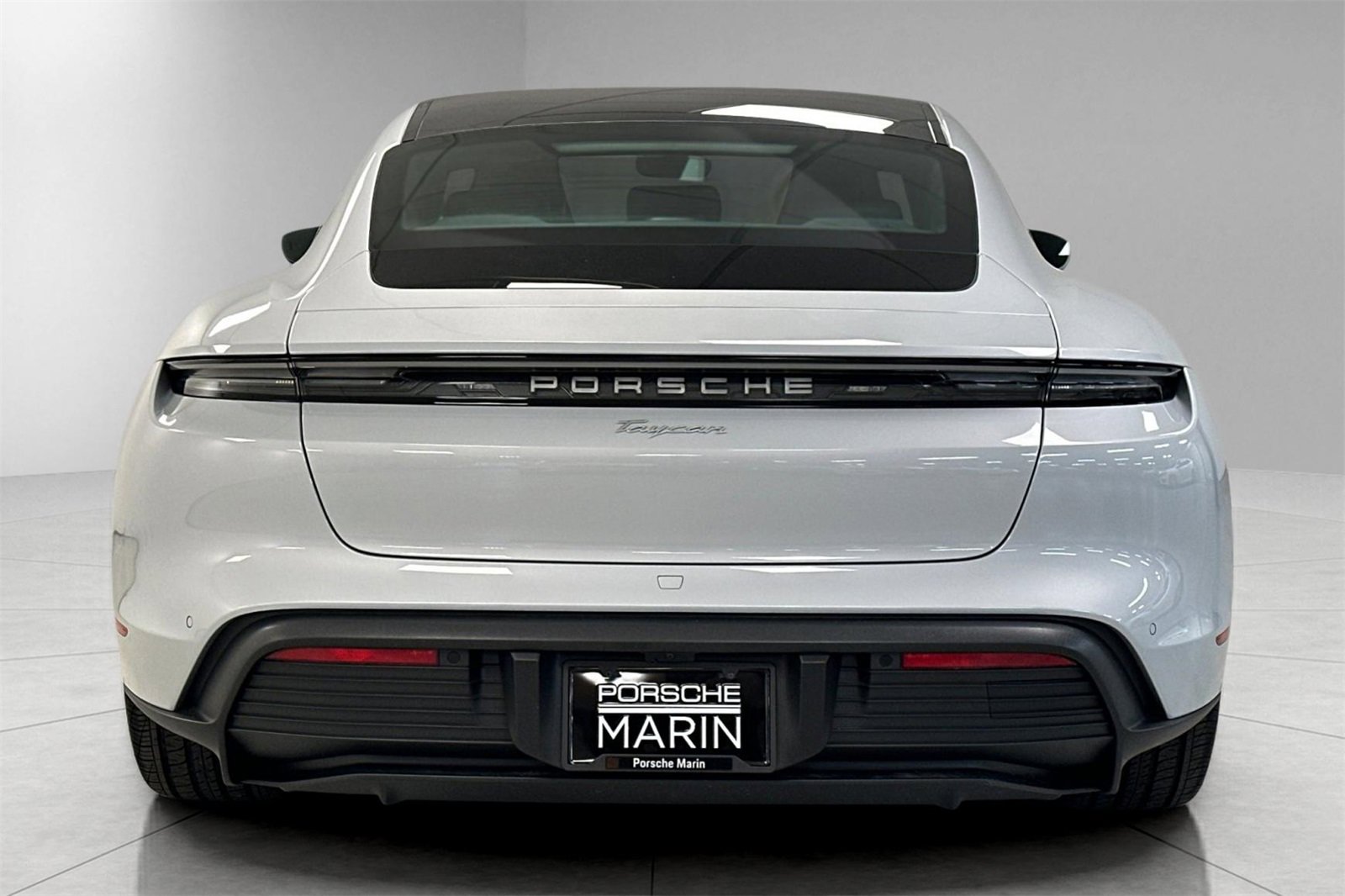 New 2025 Porsche Taycan image 7