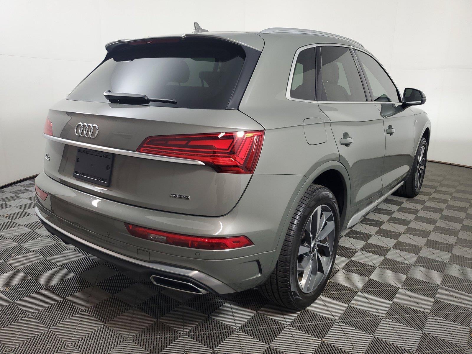 Used 2024 Audi Q5 2.0T Premium AWD/4WD image 6