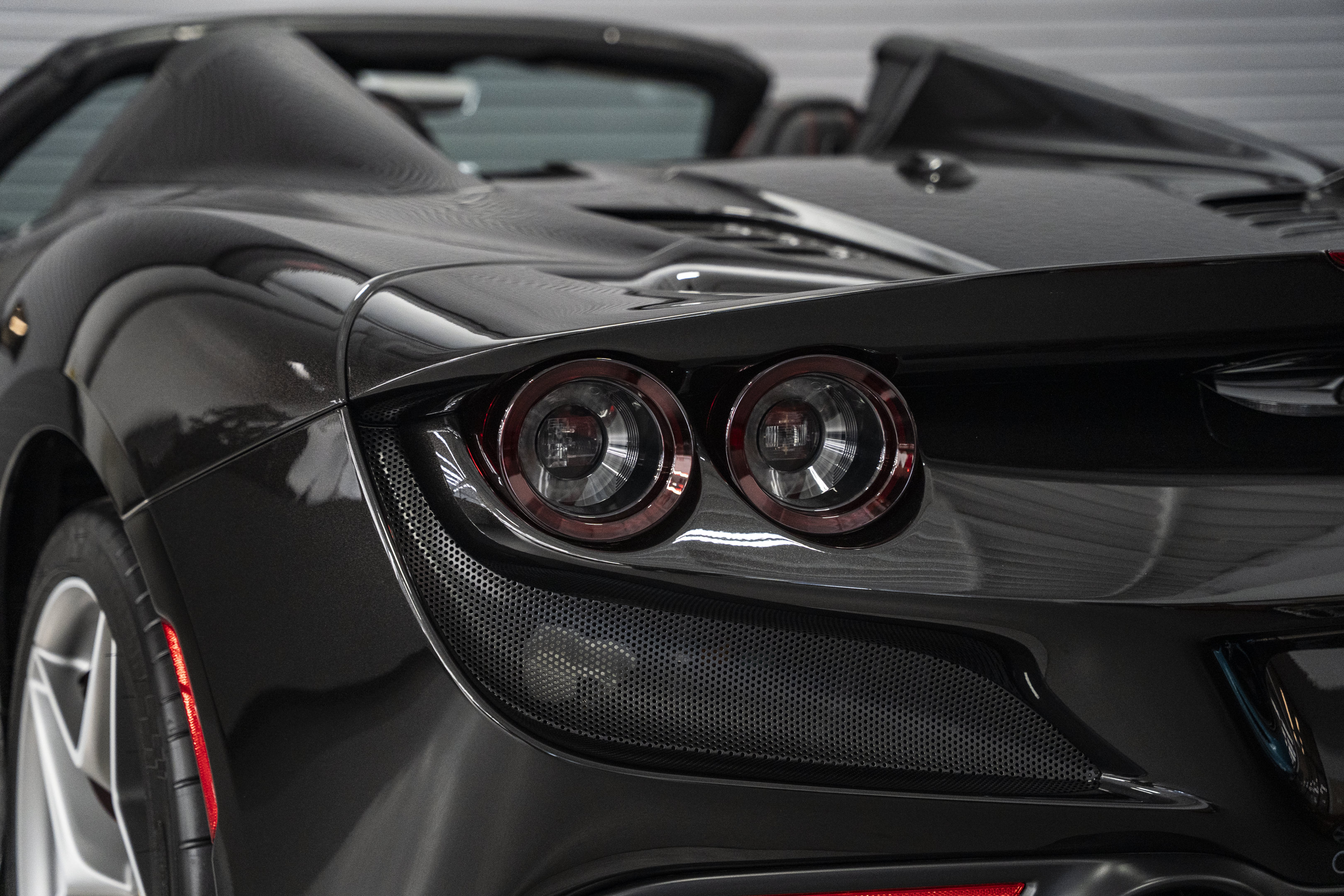 Used 2022 Ferrari F8 Tributo RWD image 18