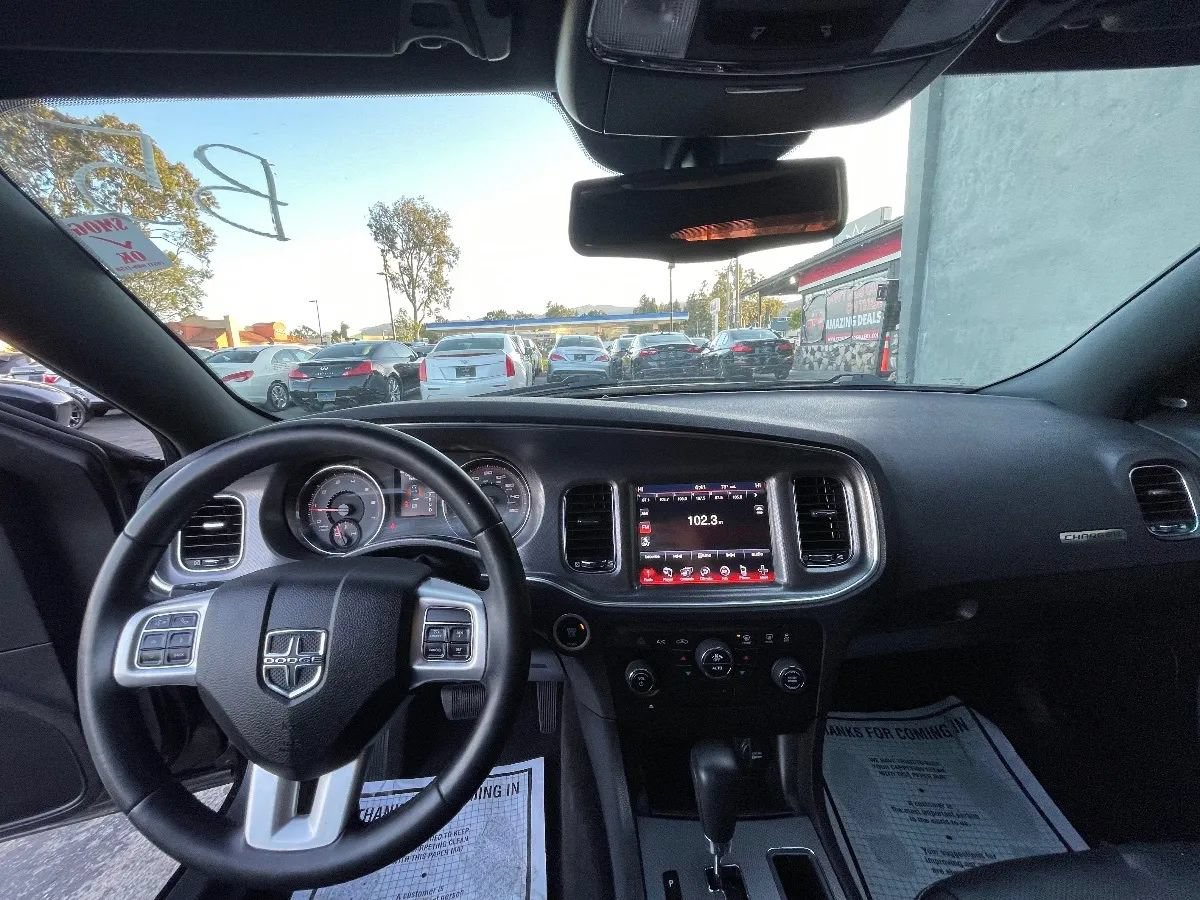 Used 2013 Dodge Charger R/T RWD image 9