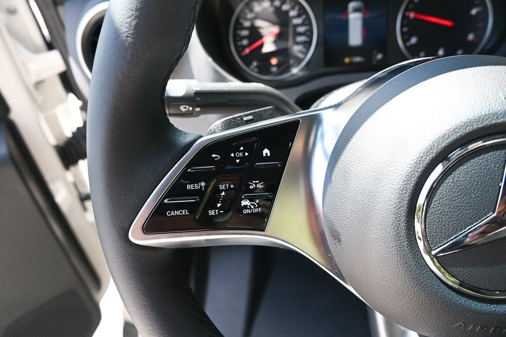 Used 2025 Mercedes-Benz Sprinter 2500 image 10