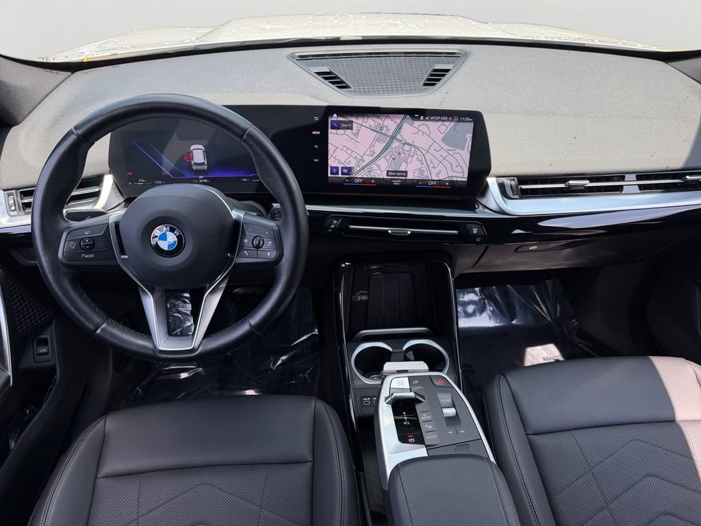Used 2023 BMW X1 xDrive28i AWD/4WD image 11