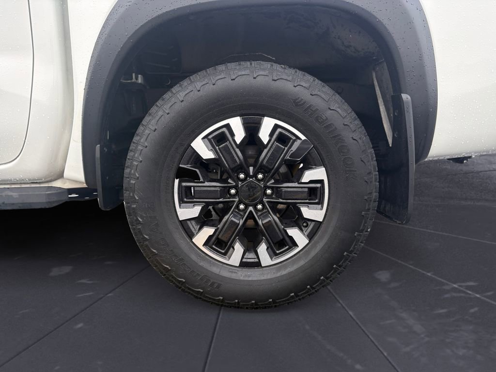 Used 2022 Nissan Frontier PRO-4X w/ Technology Package image 14