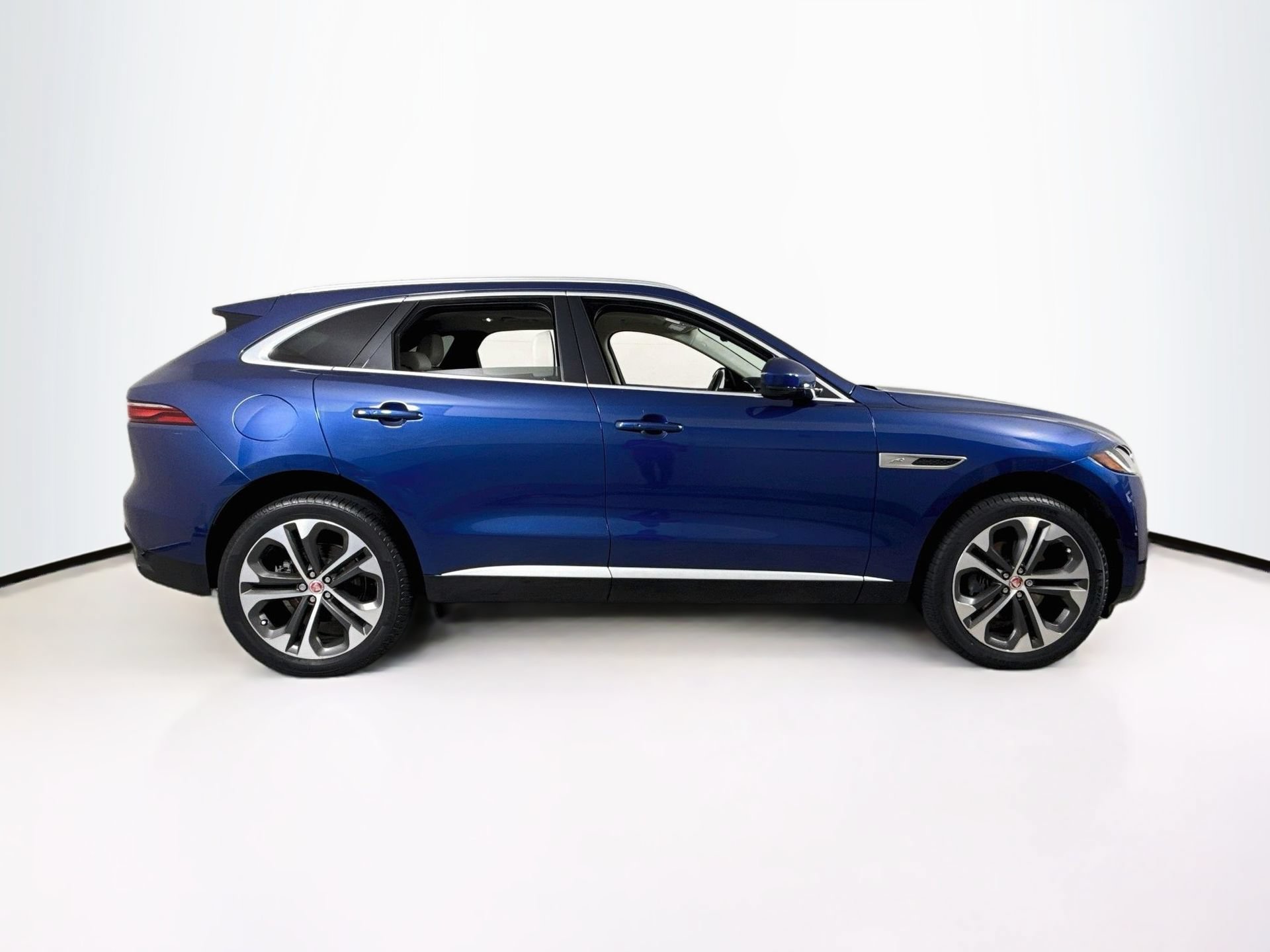 Used 2023 Jaguar F-PACE S AWD/4WD image 8