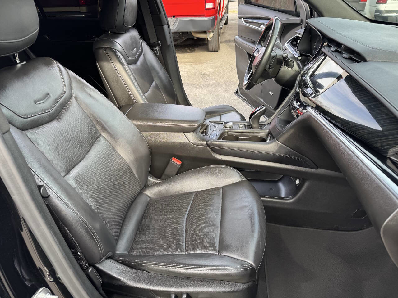 Used 2022 Cadillac XT6 Premium Luxury image 24