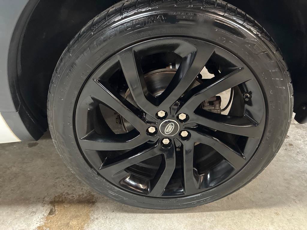 Used 2017 Land Rover Discovery Sport HSE AWD/4WD image 14