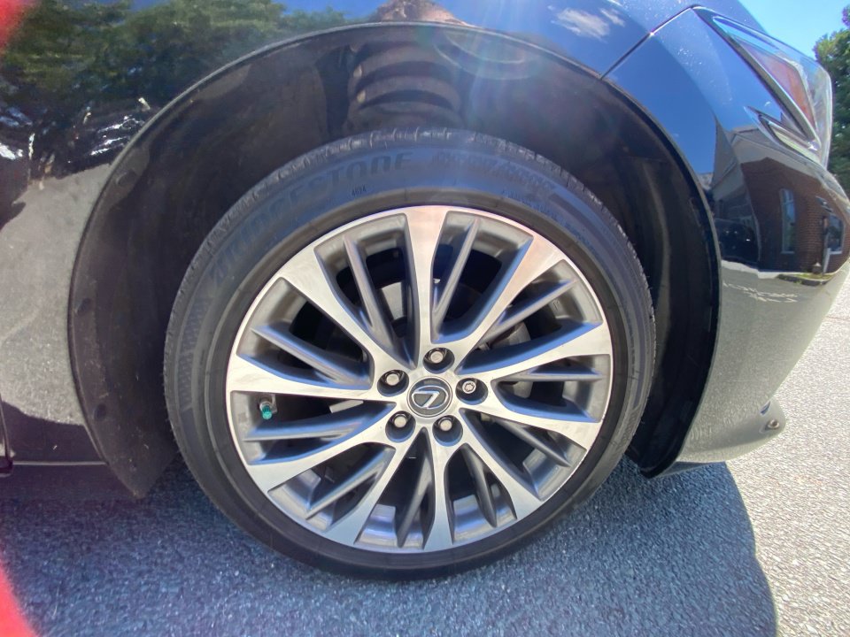 Used 2019 Lexus ES 350 w/ Premium Package FWD image 29