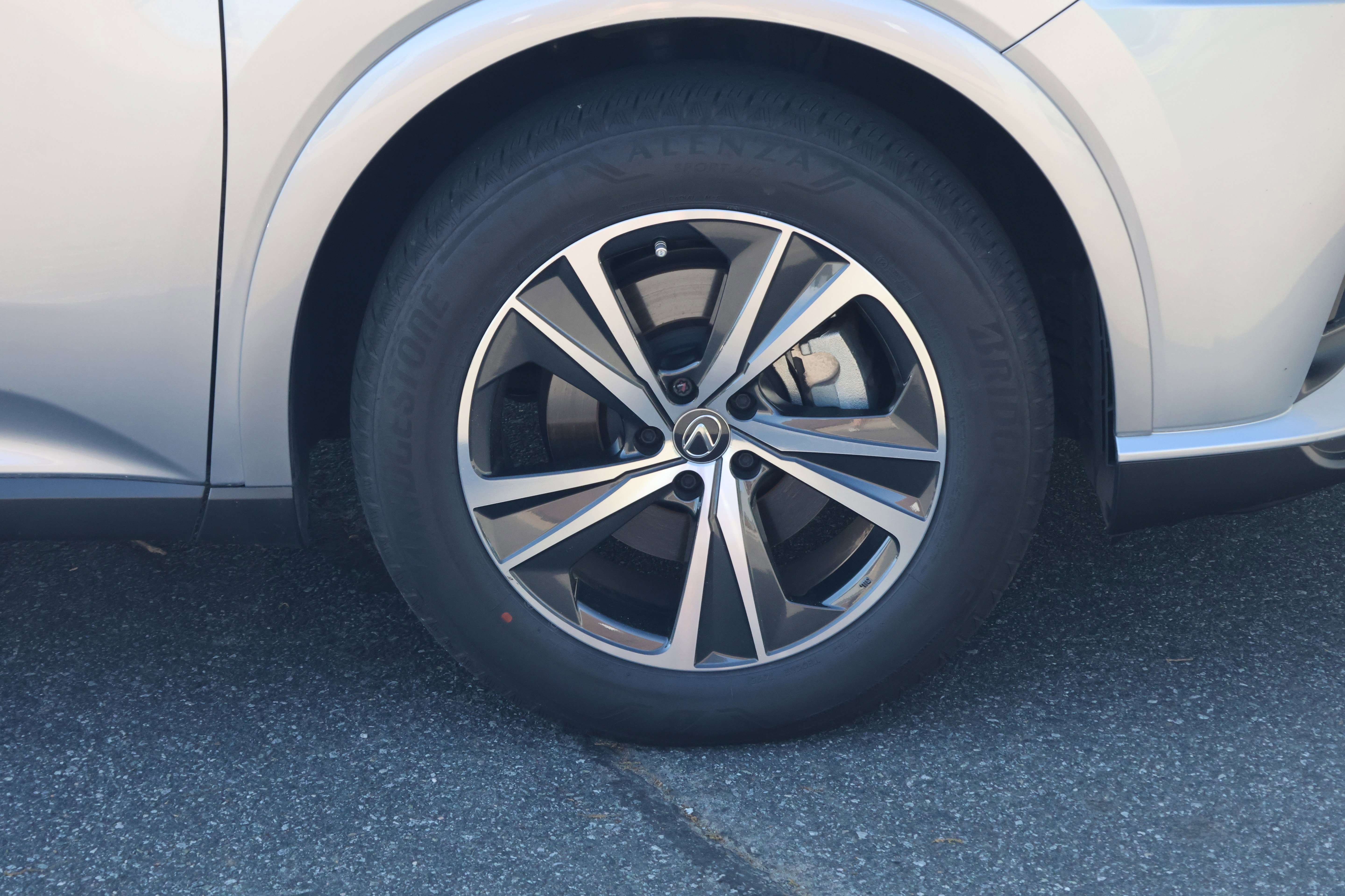 Certified 2025 Lexus RX 350 Premium w/ Accessory Package (Z1) FWD image 11