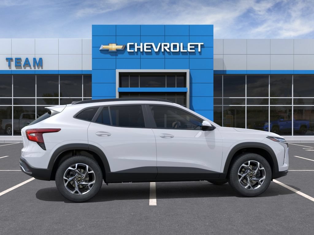 New 2026 Chevrolet Trax LT w/ LT Convenience Package FWD image 5