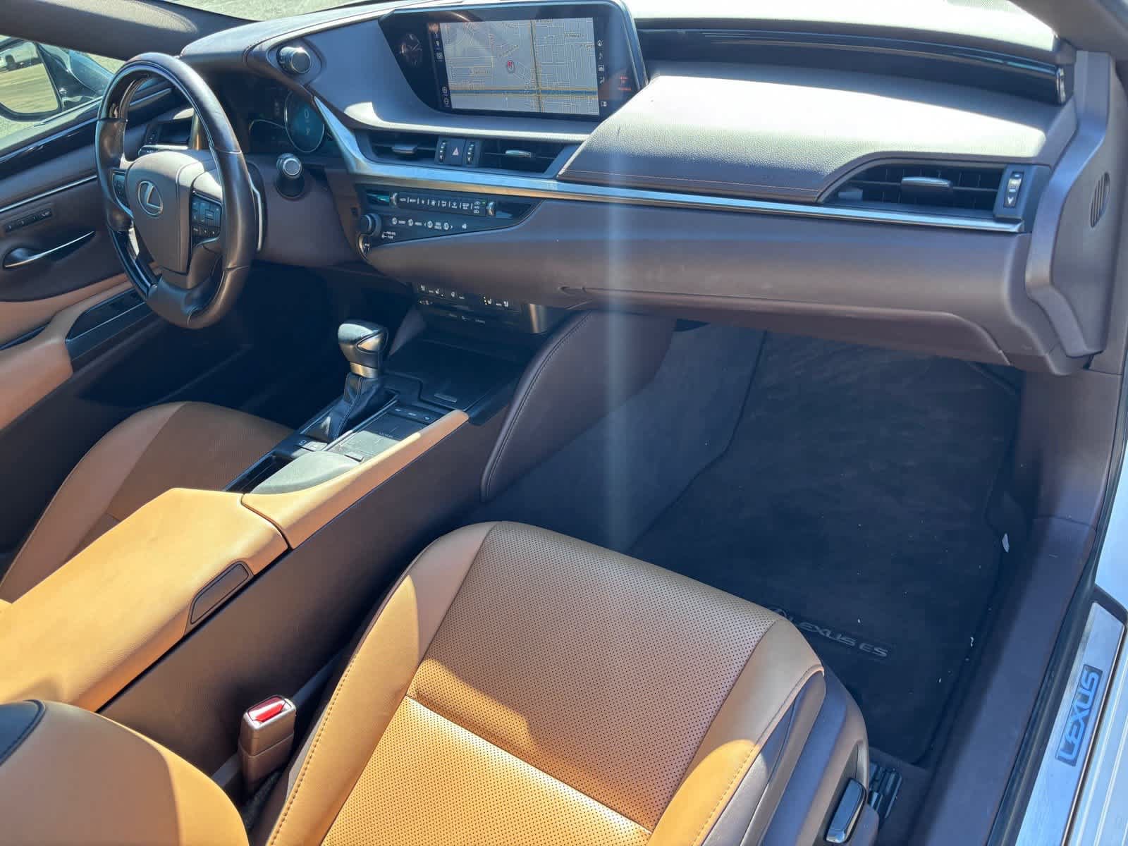 Used 2019 Lexus ES 300h w/ Premium Package FWD image 8