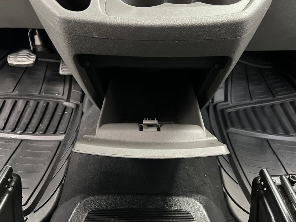 Used 2023 Ford Transit 350 XLT image 33