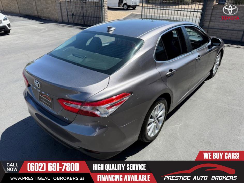Used 2020 Toyota Camry LE image 11