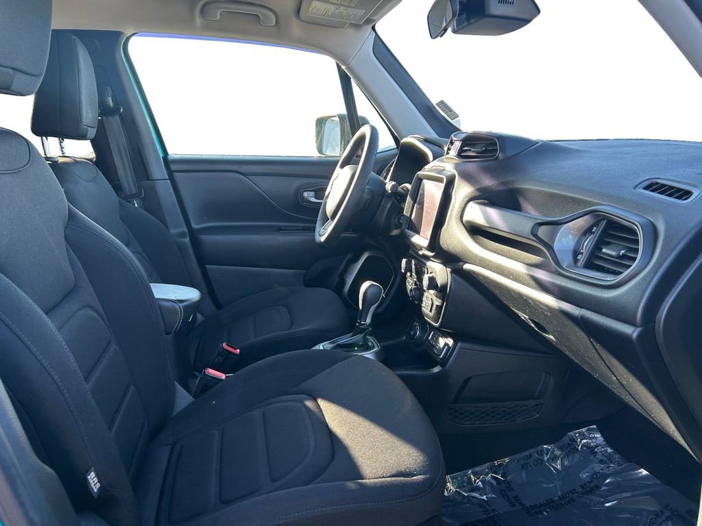 Used 2022 Jeep Renegade Latitude image 16