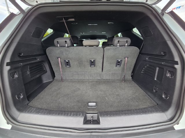 Used 2024 Chevrolet Traverse LT FWD image 23