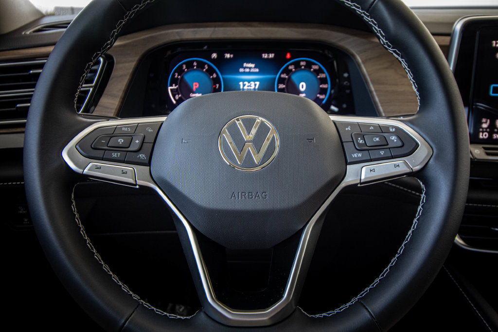 New 2026 Volkswagen Atlas SE FWD image 37