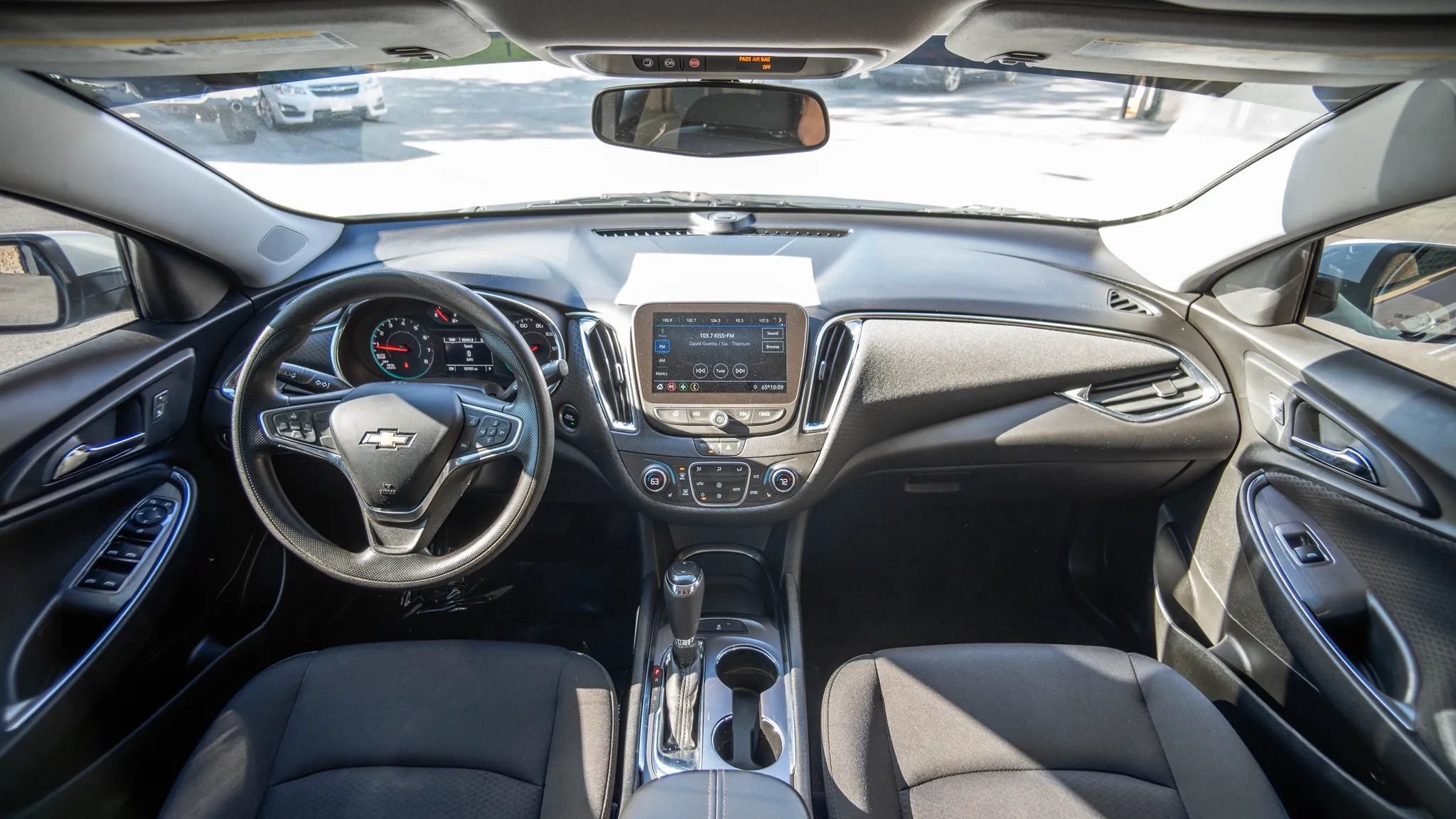 Used 2020 Chevrolet Malibu LT FWD image 18