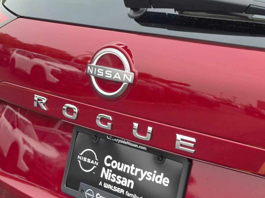 Used 2023 Nissan Rogue Platinum AWD/4WD image 31