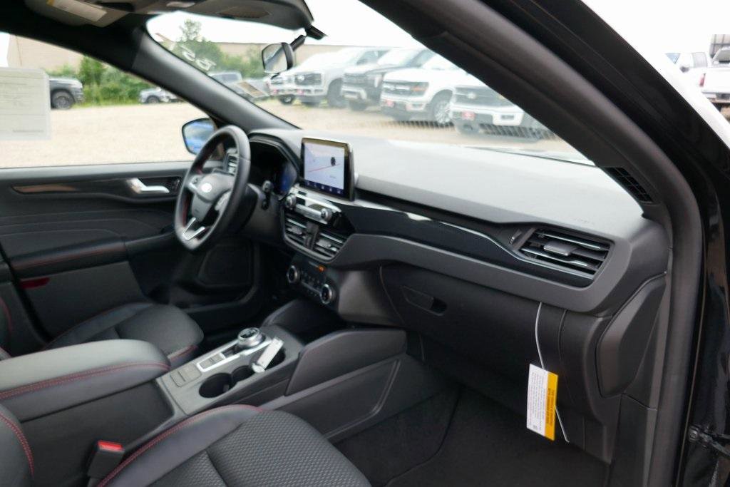 New 2025 Ford Escape ST-Line w/ Equipment Group 301A image 10