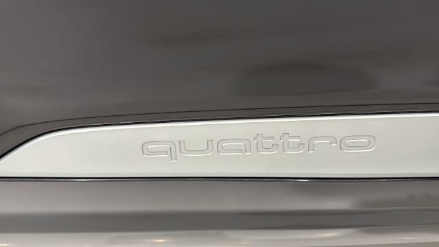 Used 2018 Audi Q7 3.0T Premium Plus w/ Premium Plus Package AWD/4WD image 23