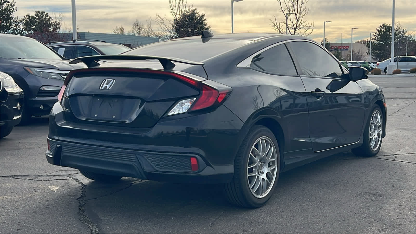 Used 2017 Honda Civic EX-L image 5