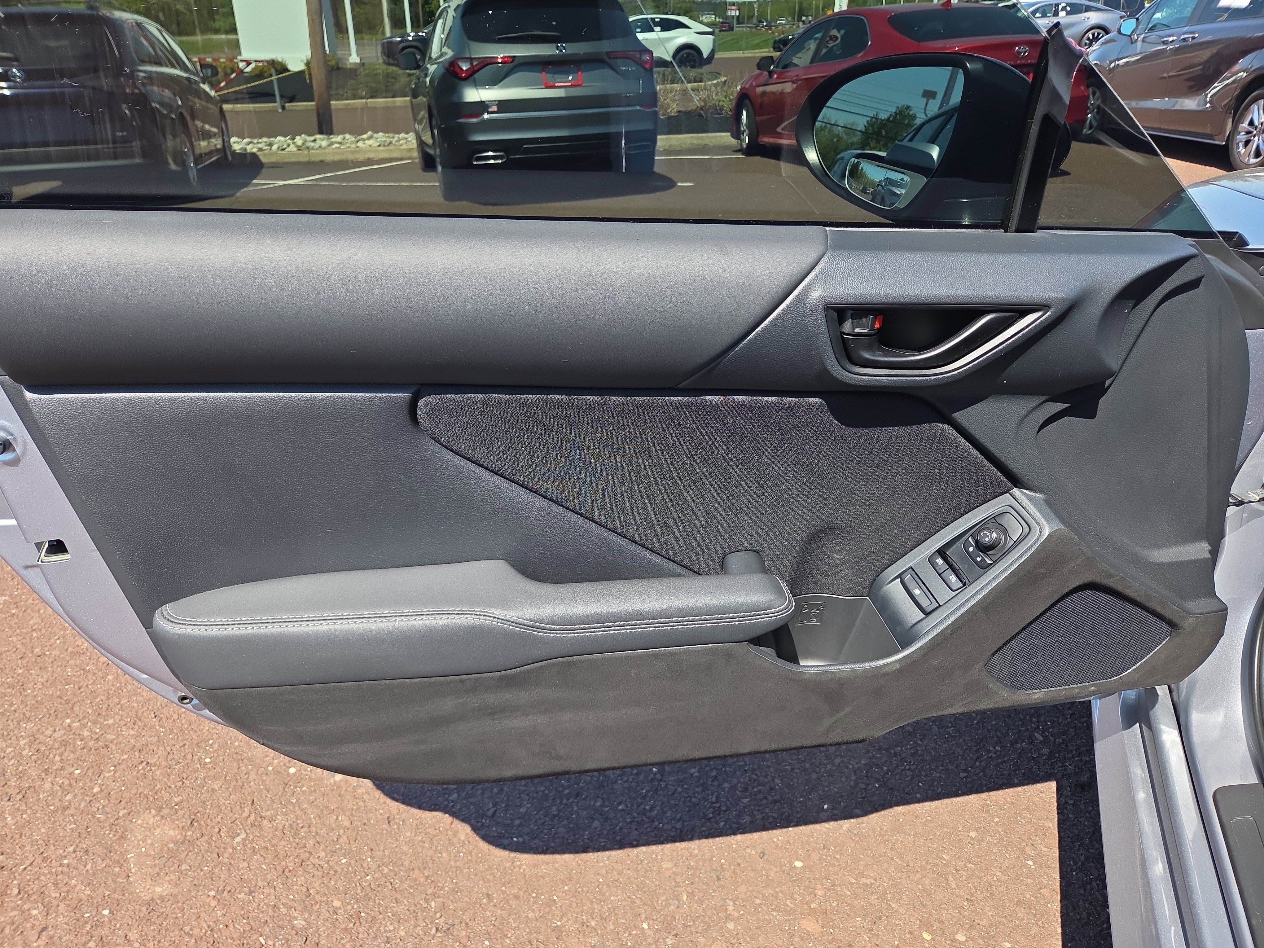 Used 2023 Toyota GR86 w/ ALL Weather Mat Package (TMS) RWD image 14