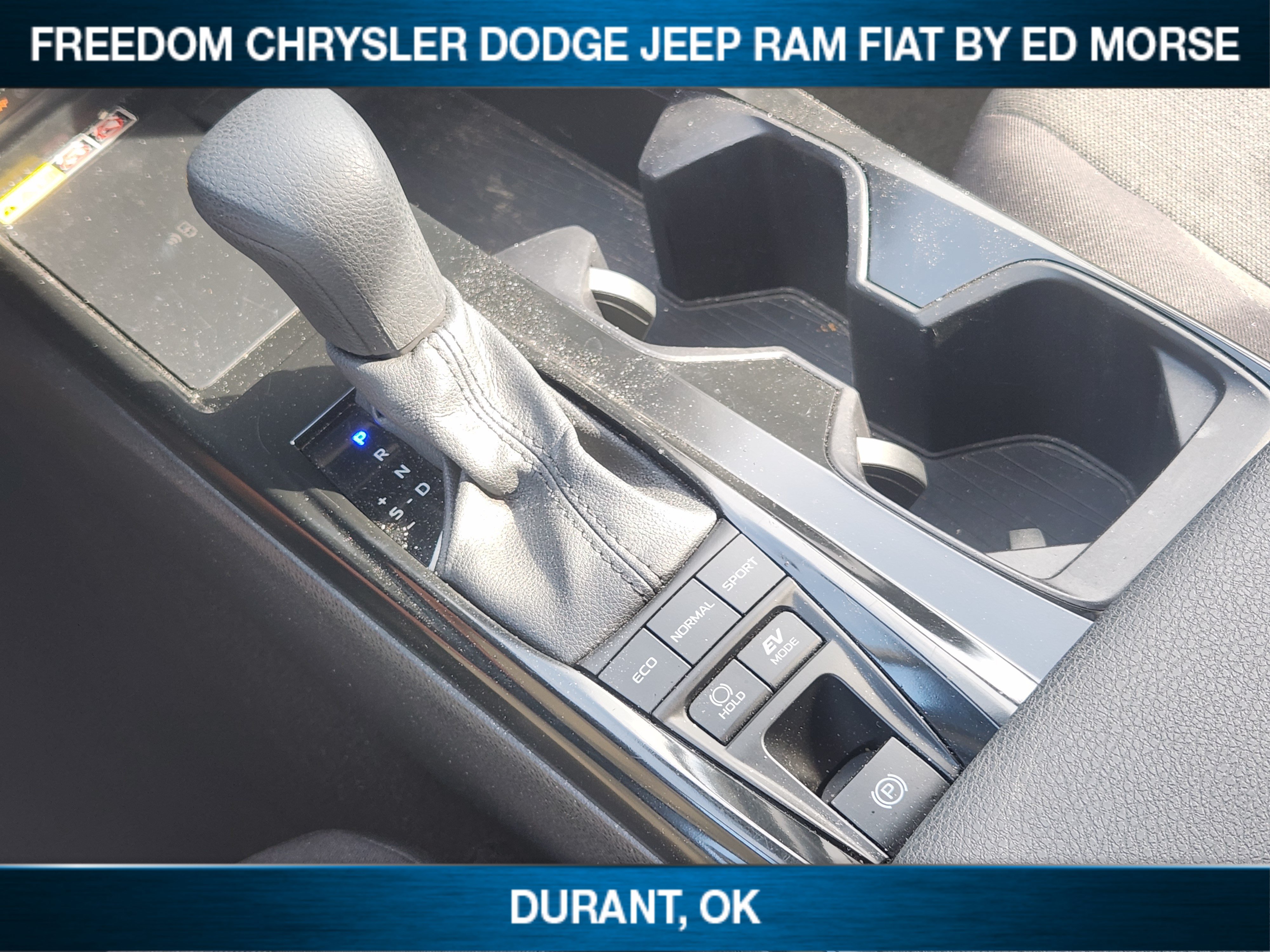 Used 2025 Toyota Camry LE FWD image 14