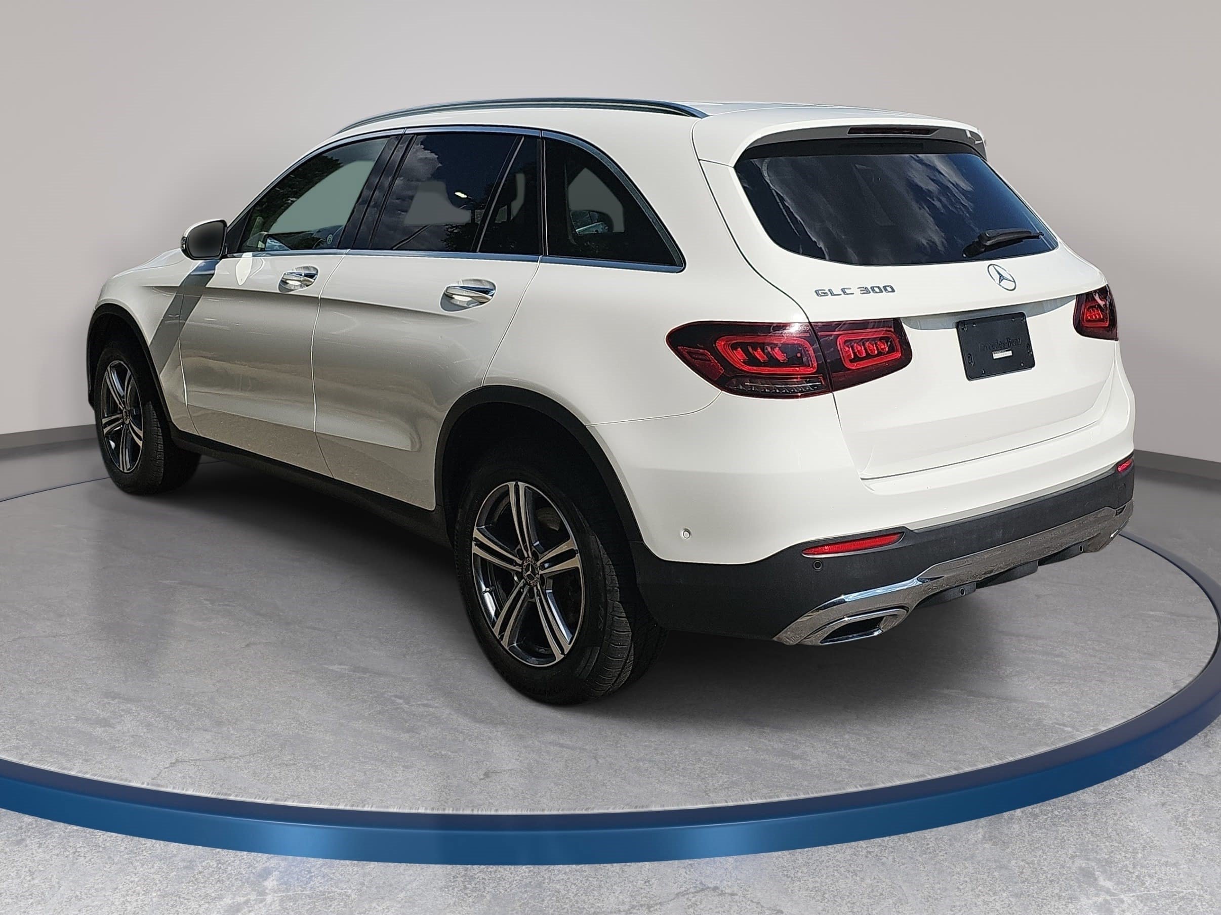 Used 2021 Mercedes-Benz GLC 300 image 7