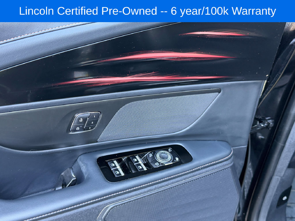 Used 2025 Lincoln Nautilus Premier w/ Jet Appearance Package AWD/4WD image 13