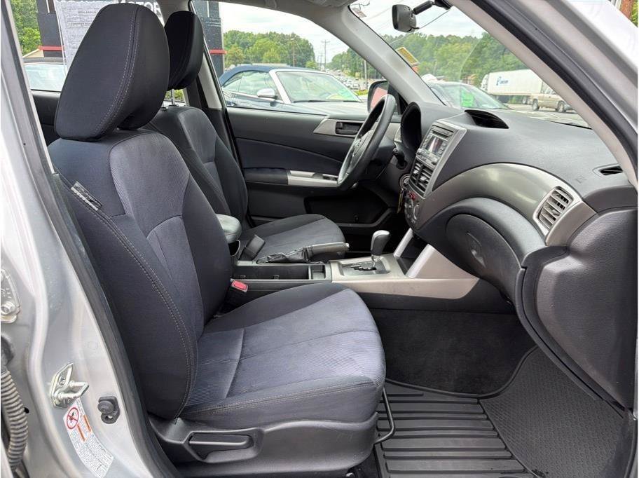Used 2010 Subaru Forester 2.5X AWD/4WD image 12